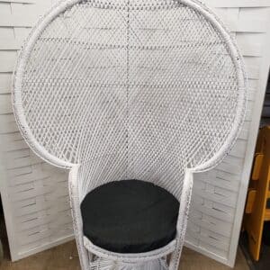 CHAIR, WHITE WICKER W/ CUSHION